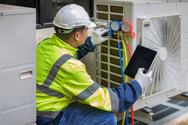 Professional Ac Installation technician working in Junction City, OH